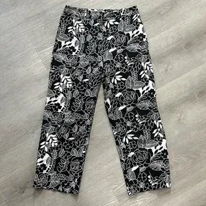 Paraphrase • floral printed cropped pants thumbnail 1