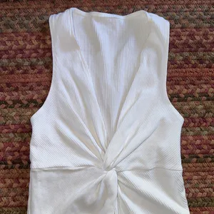 WHITE BASIC RIBBED V NECK TWIST FRONT BODYSUIT ONE PIECE thumbnail 2