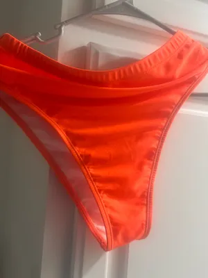 Two Piece Bathing Suit Orange Size M thumbnail 2