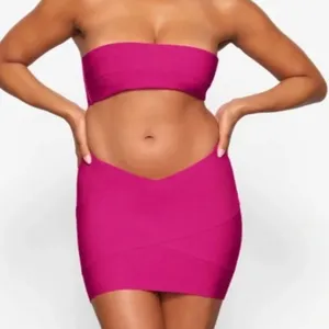 NWT SKIMS KNIT SWIM MINI SKIRT In Magenta Pink Stretch SZ-3X thumbnail 2
