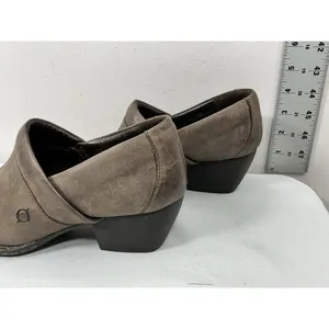 womans Excellent Condition born slip on shoes Size 8 brown Square Toe Block Heel thumbnail 4
