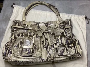 Michael Kors Handbag Leather thumbnail 1