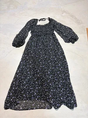 Astr the label Smocked Square-Neck Long Sleeve Floral midi Dress medium thumbnail 8