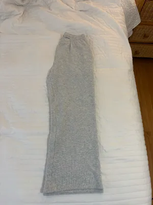 Brandy Melville Sweatpants Grey thumbnail 2