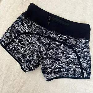 Lululemon Speed Up 4” Shorts thumbnail 2