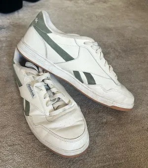 Men’s Reebok Sneakers thumbnail 1
