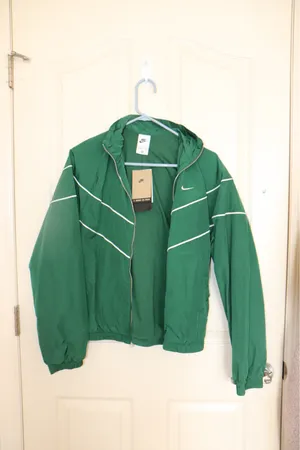 Nike Sportswear Windrunner Women's Woven Jacket thumbnail 2