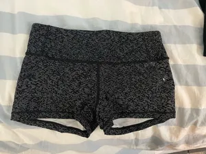 Lululemon Women's Quick Pace Short (2.5") Soundwave White Black / Black Size 8 thumbnail 2