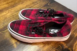 Vans Red And Black Plaid Sneakers Size 5.5‎ thumbnail 1
