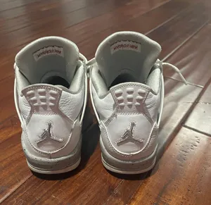 Air Jordan 4s thumbnail 3