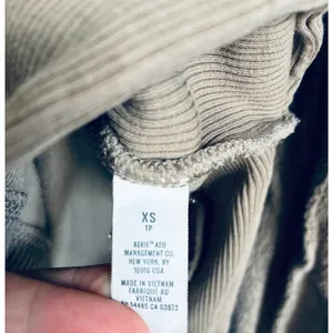 Aerie Chilled Out Sweater XS Sand Color Cottage Casual Fall Winter thumbnail 7