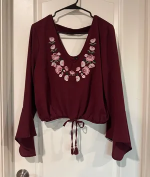 Rue21 Burgundy Embroidered V-Neck Tie-Front Blouse / AA20 thumbnail 1