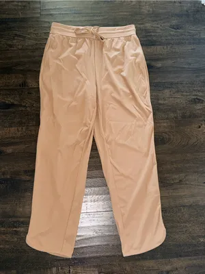 Halara NWT Mid Rise Drawstring Curved Hem Golf Tapered Pants with Pockets - Cartouche thumbnail 2