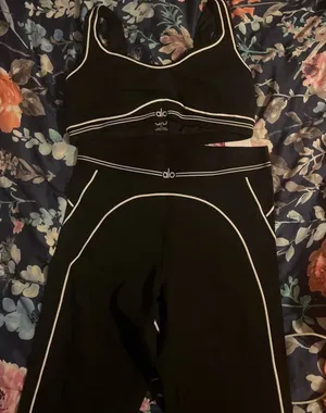 Alo Yoga High-Waisted Leggings thumbnail 1