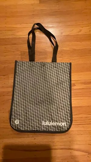 Lululemon retail bag large  thumbnail 2