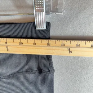 393 | OFFLINE by Aerie Goals Women Large High Rise Ribbed 7/8 Leggings Black‎ thumbnail 6