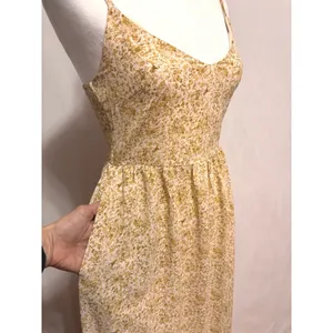 Camellia Ditsy Floral Maxi Dress Womens S Beige Sundress Smocked Cottage Summer‎ thumbnail 3