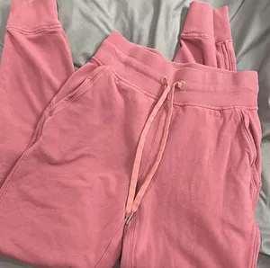 Lululemon Joggers thumbnail 5