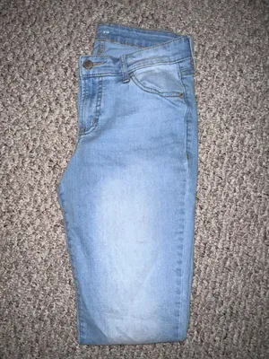 Old Navy Skinny Jeans thumbnail 1
