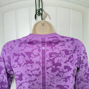 Lululemon Women’s 6 Purple Top Run Swiftly Tech Long Sleeve‎ Yoga Athleisure thumbnail 8