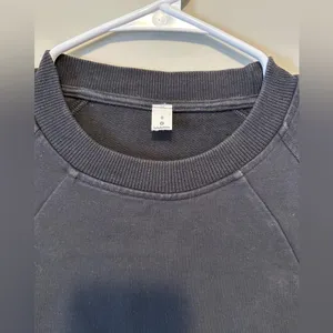 Lululemon Scuba Crew Neck Sweatshirt in Black Size 8 thumbnail 6