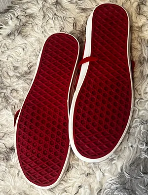 Red Vans Sneakers – Women’s Size 7 (Fits 8) Classic low-top red Vans with white stitching and sole. Barely worn, excellent condition. Labeled as US Women’s 7, but they fit more like an 8. Perfect for everyday style or streetwear looks. thumbnail 8