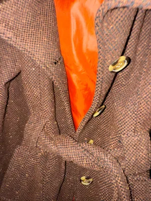 JACK Brown vintage coat with beautiful satin lining thumbnail 3
