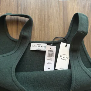Aritzia Babaton Sculpt Knit Tank thumbnail 3