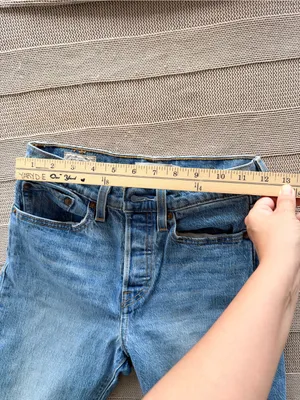 Levi's High-Rise Jeans - Light Blue Denim vtg y2k thumbnail 6