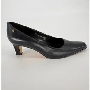 Vintage Etienne Aigner Pumps Womens 8.5 Black Leather Smart Kitten‎ Heel Spain thumbnail 2