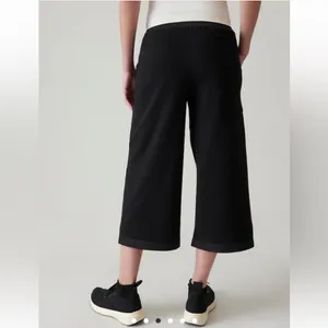 Athleta New Triumph Hybrid‎ Wide Crop Large thumbnail 3
