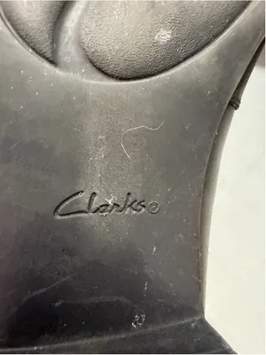 Clarks Black Leather Loafers Size 7 thumbnail 4