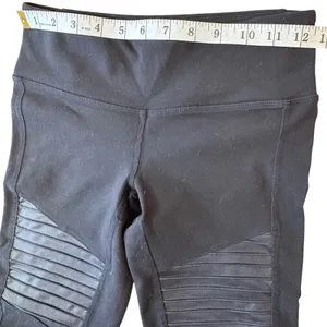 Alo Yoga Moto Panel Leggings Womens XS Black Ribbed Mesh High Performance Active thumbnail 9