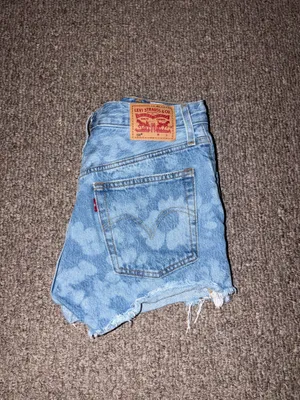 Levi’s 501 Denim Shorts Floral Wash thumbnail 2