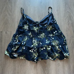 Mi Ami Tank Top thumbnail 3