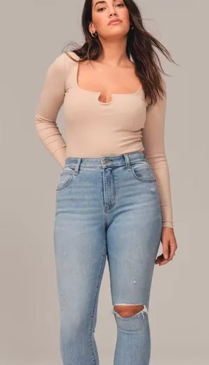 Abercrombie High Rise Super Skinny Ankle-Curve Love thumbnail 4