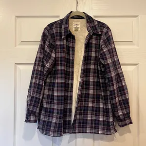 L.L Bean Fleece Lined Flannel Plaid Button Shirt Jacket Purple Womens Size Small thumbnail 2