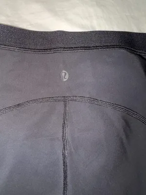 Lululemon Cropped Leggings with Pockets thumbnail 3