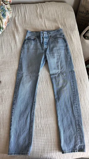 Levi’s 501 Jeans Straight Leg Button Fly thumbnail 1