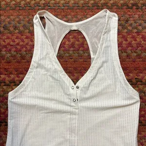 Nwot Lululemon White Mesh Lace Tank thumbnail 2