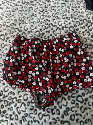 Pink sleep shorts thumbnail 2