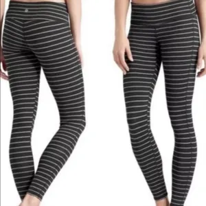 Athleta Chaturanga Ankle Leggings Small Activewear Workout thumbnail 2