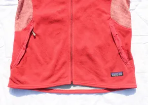 Patagonia Women's Red R2 Regulator Polartec Thermal Pro Fleece Vest thumbnail 2