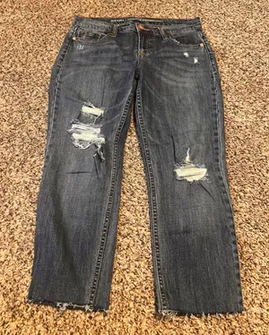 Old Navy Women Boyfriend Straight Jeans Distressed Frayed Hem Dark‎ Wash Size 2 thumbnail 1
