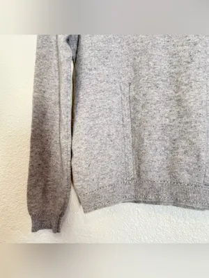 Reformation turtle neck cashmere sweater thumbnail 10