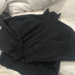 Zara Black Turtle Neck Sweater Size Small‎ thumbnail 1