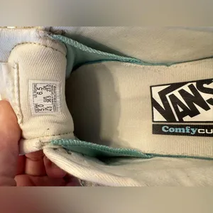 Vans ivory and White tan Sneakers Classic Skate Style Womens 6.5 Mens size 5 thumbnail 6