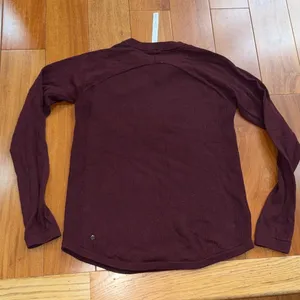 Lululemon Women's Burgundy‎ Long Sleeve Merino Wool Sweater Size 10 thumbnail 6