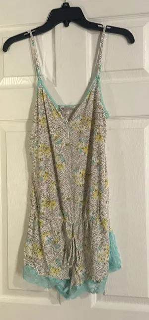 Victoria’s Secret Knit Jumper Romper With Drawstring Size Small Petite. thumbnail 1