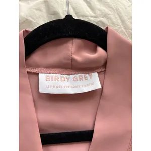 Birdy Grey Kenny Robe Matte Dusty Rose Pink Ruffle‎ Sleeve Tie Waist M/L thumbnail 7